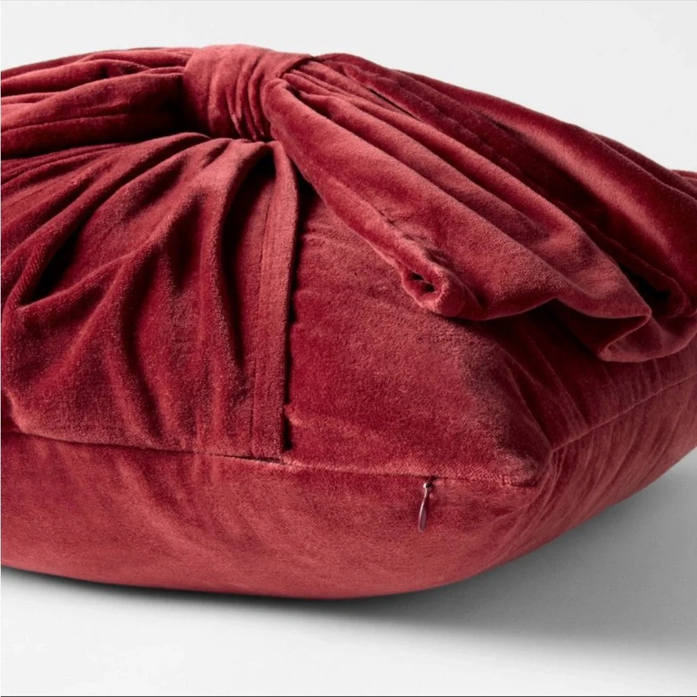20x20” VELVET BOW THROW PILLOW BURGUNDY‎ STUDIO MCGEE